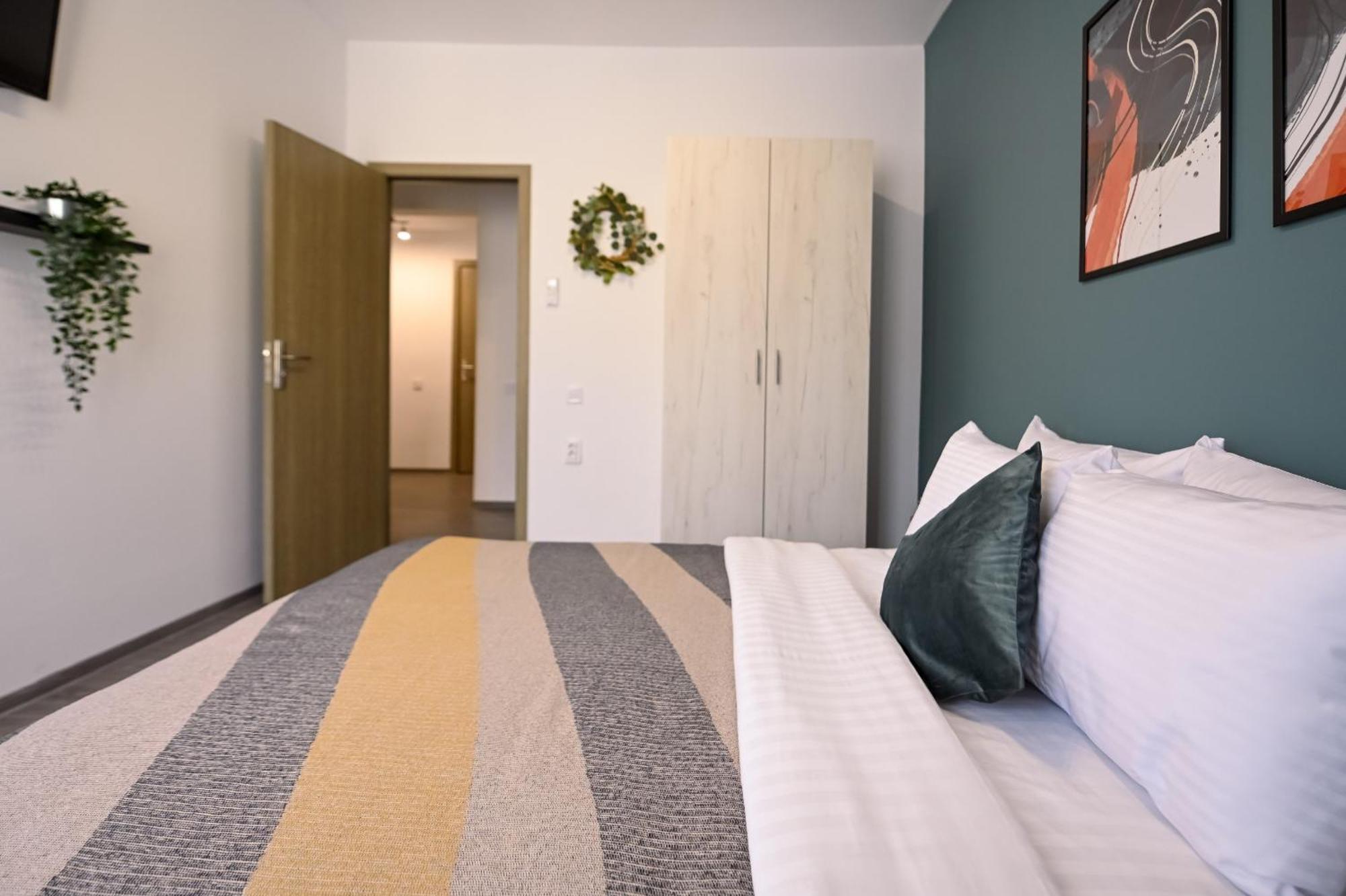 Old Town Charm - Modern & Comfortable Accommodation In The Heart Of The City Bucharest Luaran gambar